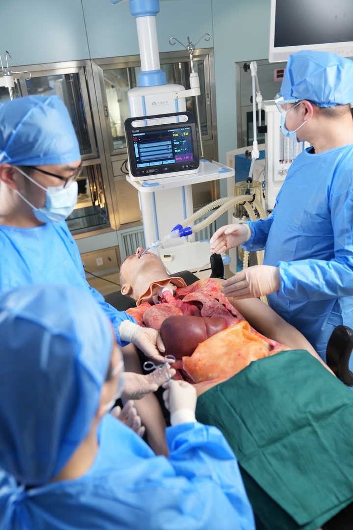 Laparotomy & Thoracotomy Damage Control Simulator